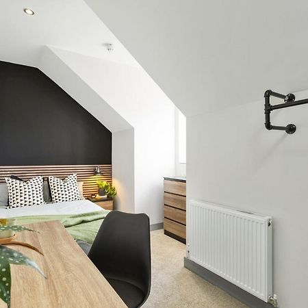 ✰Onpoint -Modern & Fresh Studio Apt Close To Centre - Convenient!✰ Διαμέρισμα Beeston  Εξωτερικό φωτογραφία