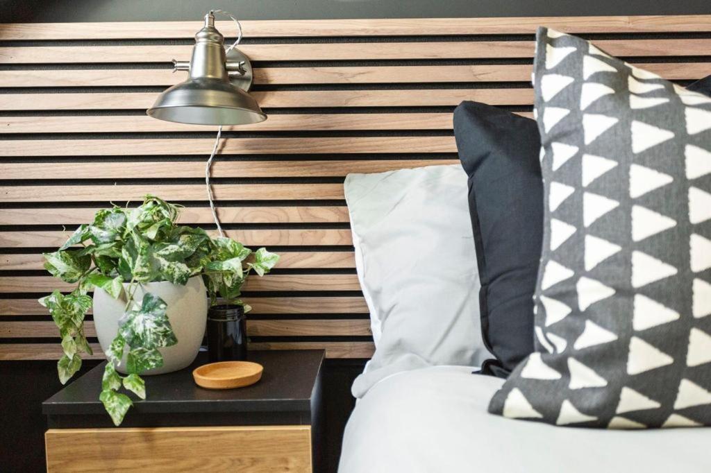 ✰Onpoint -Modern & Fresh Studio Apt Close To Centre - Convenient!✰ Διαμέρισμα Beeston  Εξωτερικό φωτογραφία