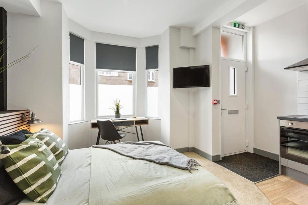 ✰Onpoint -Modern & Fresh Studio Apt Close To Centre - Convenient!✰ Διαμέρισμα Beeston  Εξωτερικό φωτογραφία